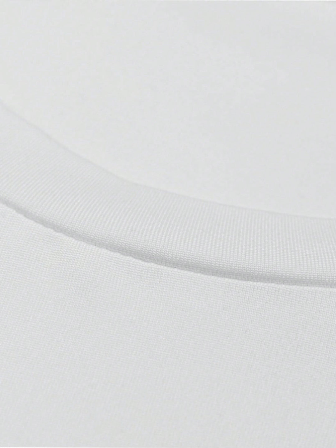 一枚でカスタマイズできるメンズおもしろTシャツは、快適でゆったりとした着心地と通気性に優れています。お好みのロゴや柄を選んで、会社着、チームウェア、グループビルディングウェアなど、オリジナルTシャツをお作りいただけます。