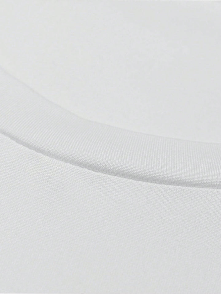 一枚でカスタマイズできるメンズおもしろTシャツは、快適でゆったりとした着心地と通気性に優れています。お好みのロゴや柄を選んで、会社着、チームウェア、グループビルディングウェアなど、オリジナルTシャツをお作りいただけます。