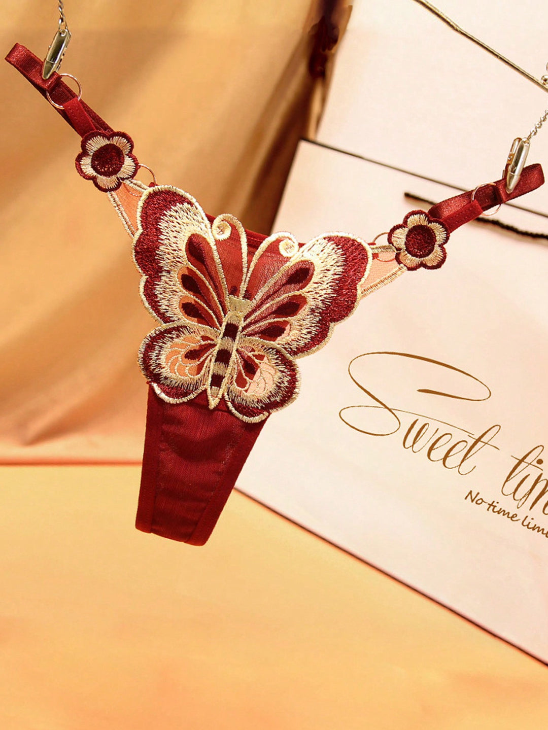 バタフライエレメント調節可能、レディースプラスサイズ下着、セクシーランジェリー下着、カスタムネームセクシーレディースパンティー、パーソナライズクリスタルレターランジェリーローウエスト下着、カスタムセクシーレディースパンティー、DIYシャイニーレターネームパンティー、カスタムウェディング