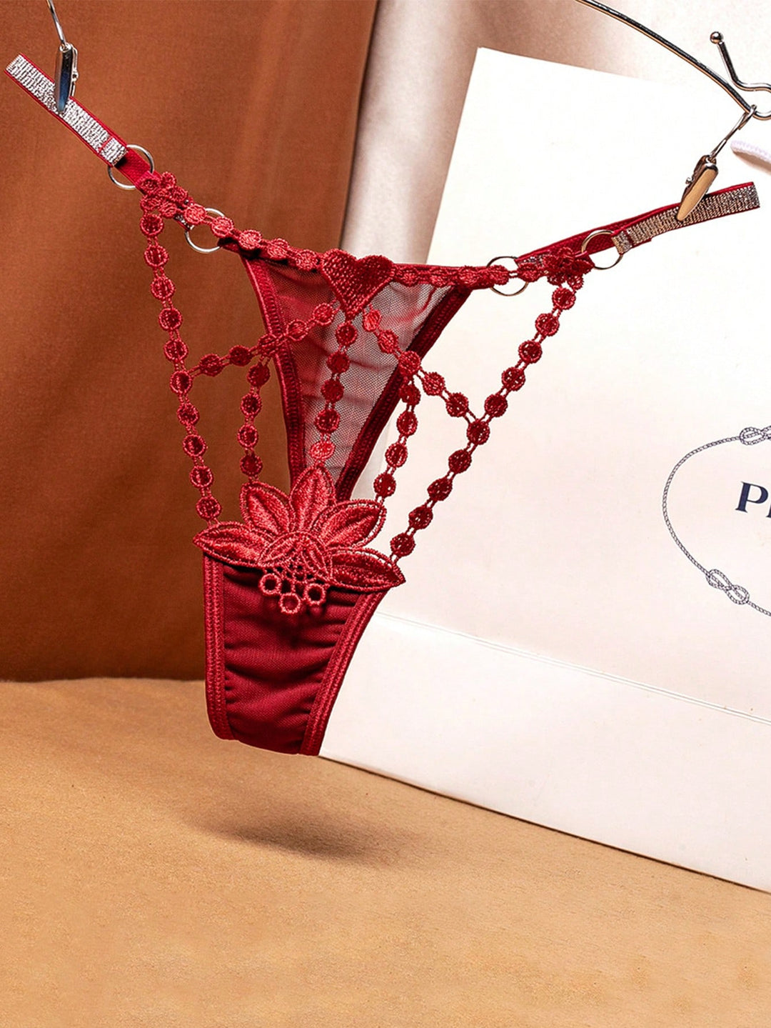 ワンピースカスタムクリスマスレディースハイレベルセクシーカットアウトハイスリットキラキラ細いベルト魅惑的なTバックランジェリー