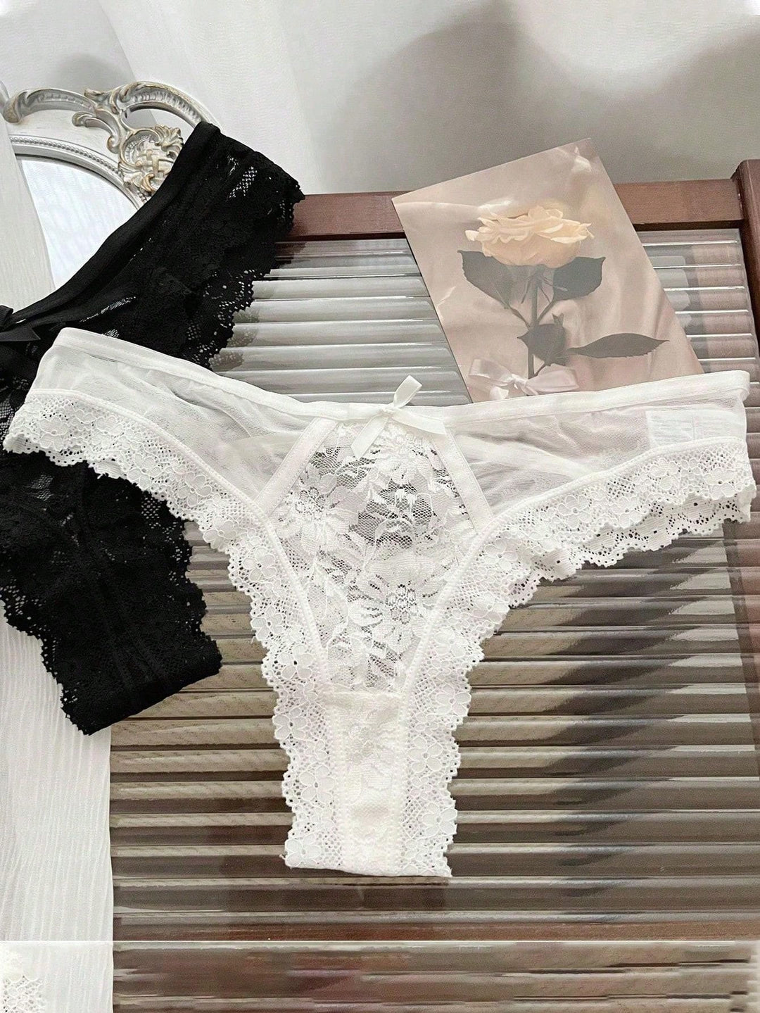1-Piece Custom Christmas Lady Seduction Lace Cross Strap Seamless Sports Mesh Thong Underwear For Women