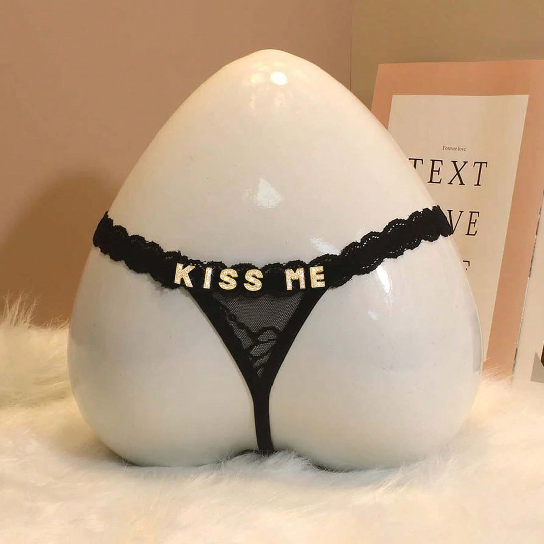 1 個のカスタマイズされたクリスタル文字のセクシーなレースのパーソナライズされた名前の T バック パンティー、ビキニ タンガ ランジェリー T バック ギフト、ガールフレンド、妻、バレンタインデー、クリスマス、ハロウィン、感謝祭、誕生日。